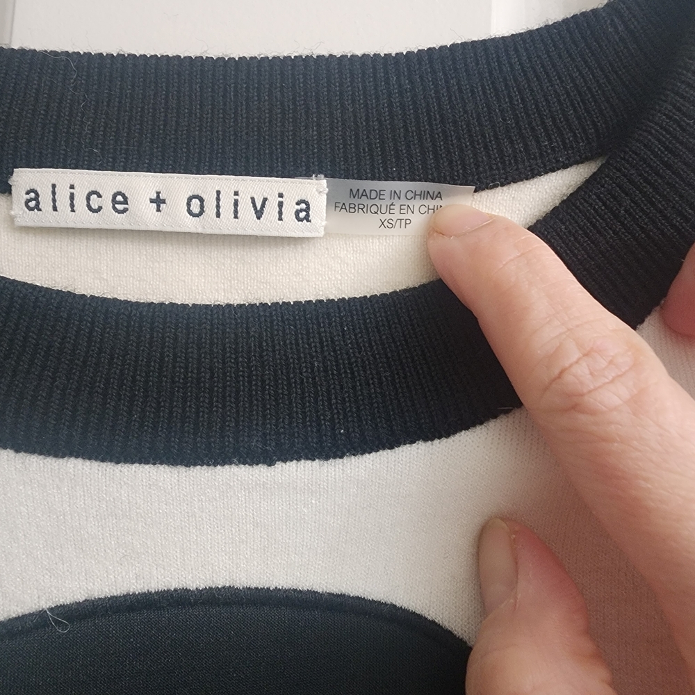 Alice + Olivia Black and White Sweater - Picture 3 of 4